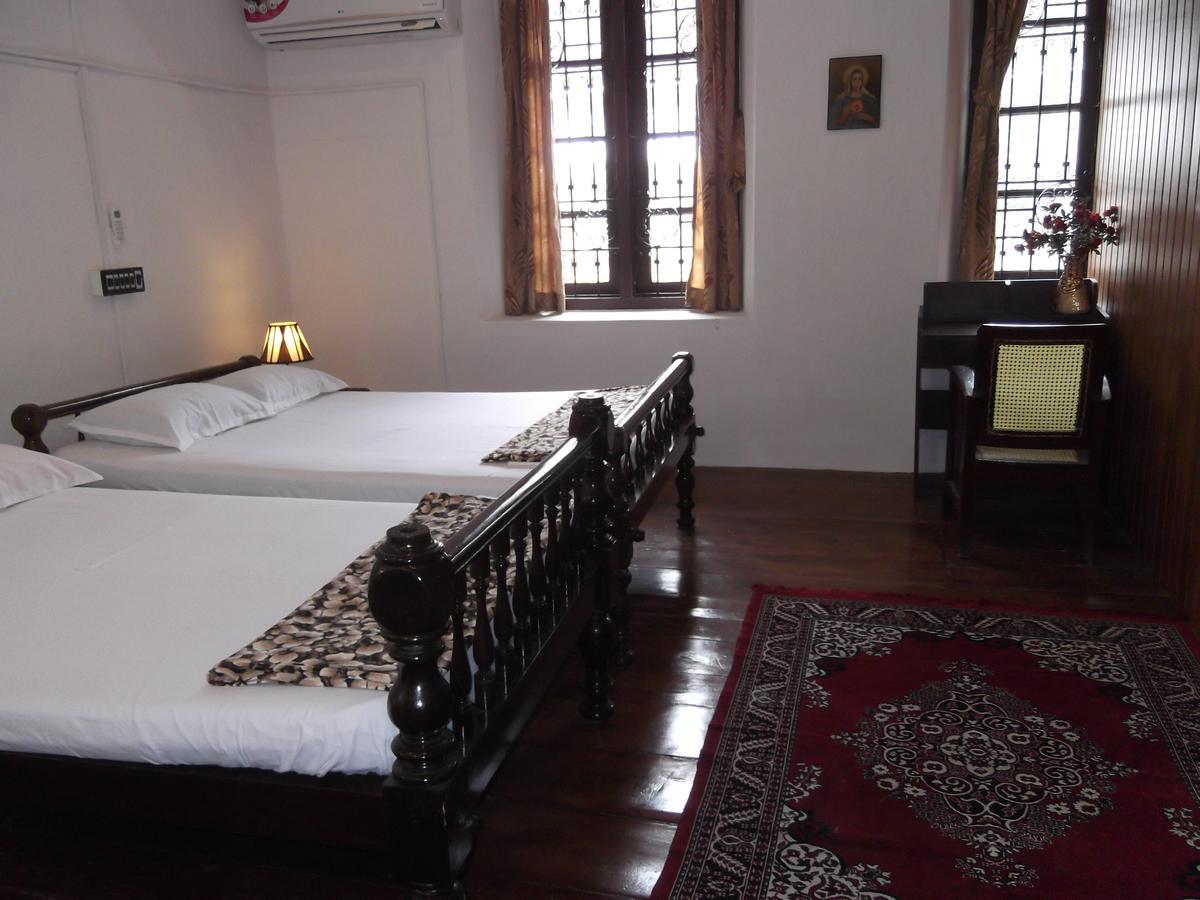 Madeleine Inn Kochi Ngoại thất bức ảnh